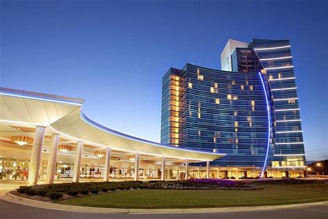 hotels close to blue chip casino